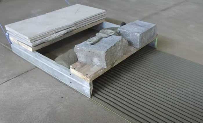 УДИВИТЕЛЬНАЯ ГРЕБЁНКА БУНКЕР для скоростной укладки плитки. Подробная инструкция по сборке